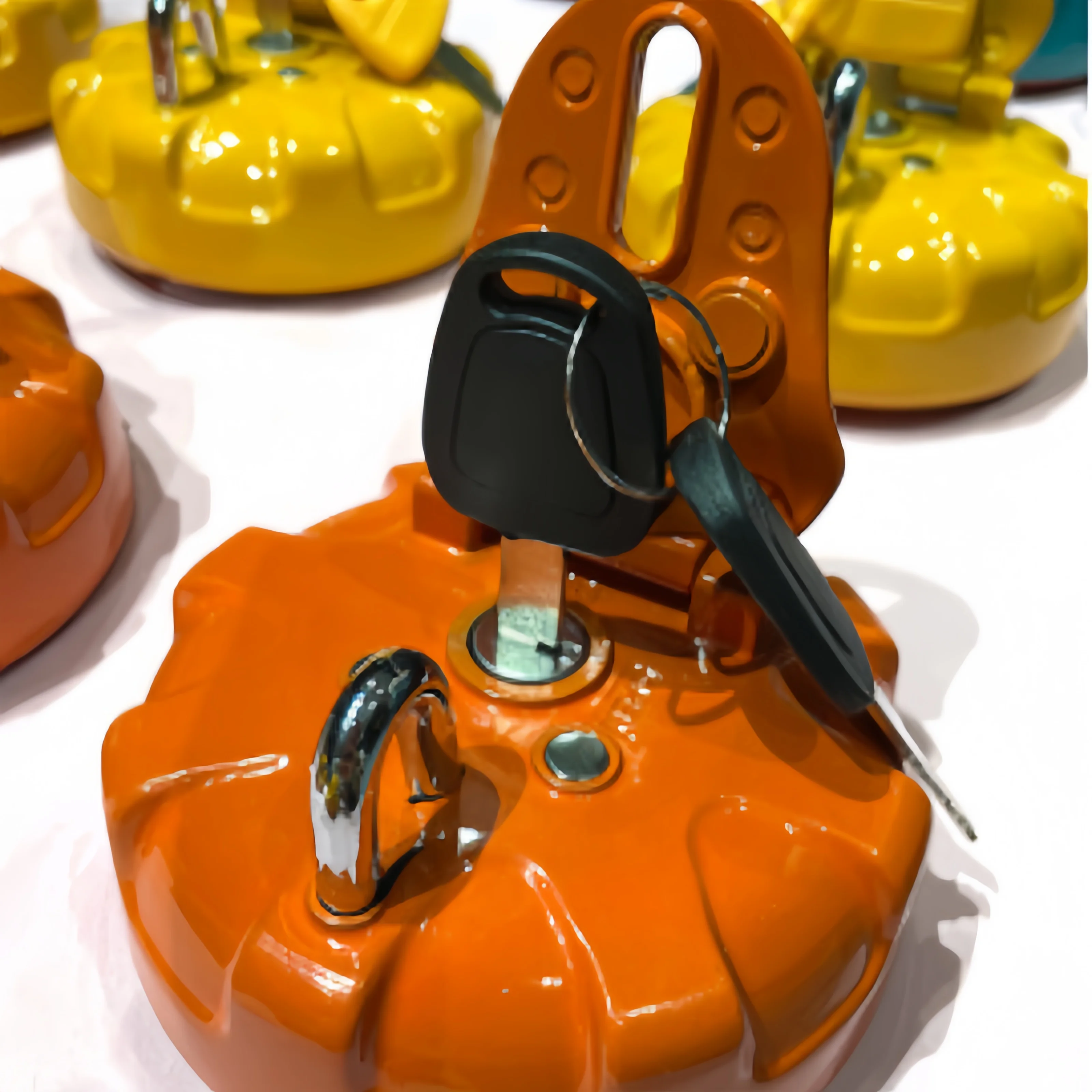 Tappo Serbatoio Carburante per Escavatori Doosan Volvo Komatsu Cat Kobelco Hitachi e Vari Modelli - Coperchio Serbatoio Diesel con Design Anti-ribaltamento