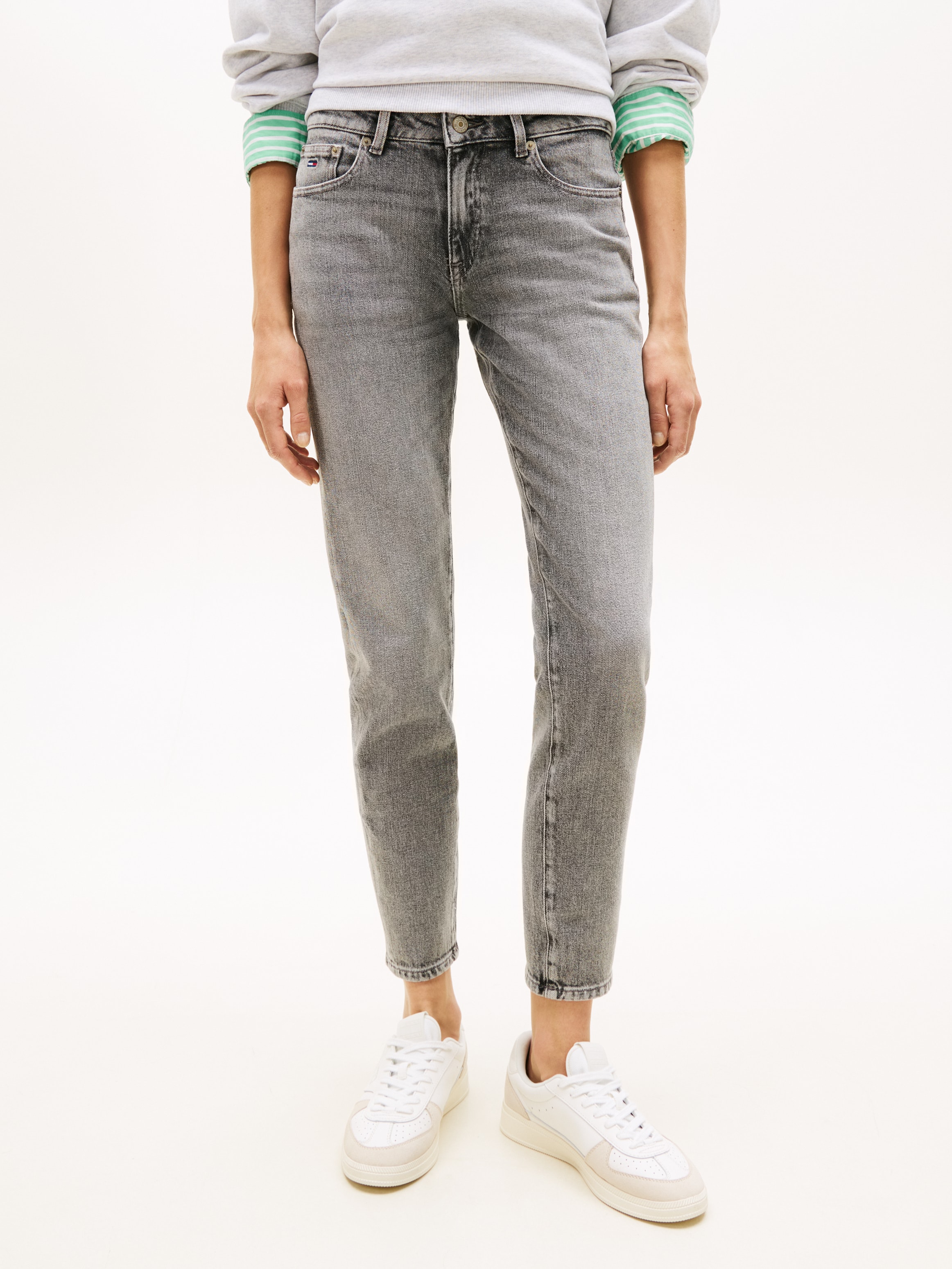 Slim-fit-Jeans TOMMY JEANS "MR SLIM", Damen, Gr. 30, Länge 32, denim grau, Denim/Jeans, Obermaterial: 99% Baumwolle, 1% Elasthan, unifarben, slim fit lang, Jeans Slim-fit-Jeans