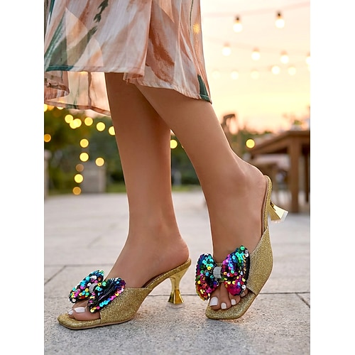 Goldglitzernde Damen-Mules mit Kitten-Heel und Paillettenschleife – elegante Slipper für Abende im Resort, Hochzeitsgäste und Sommerpartys Image