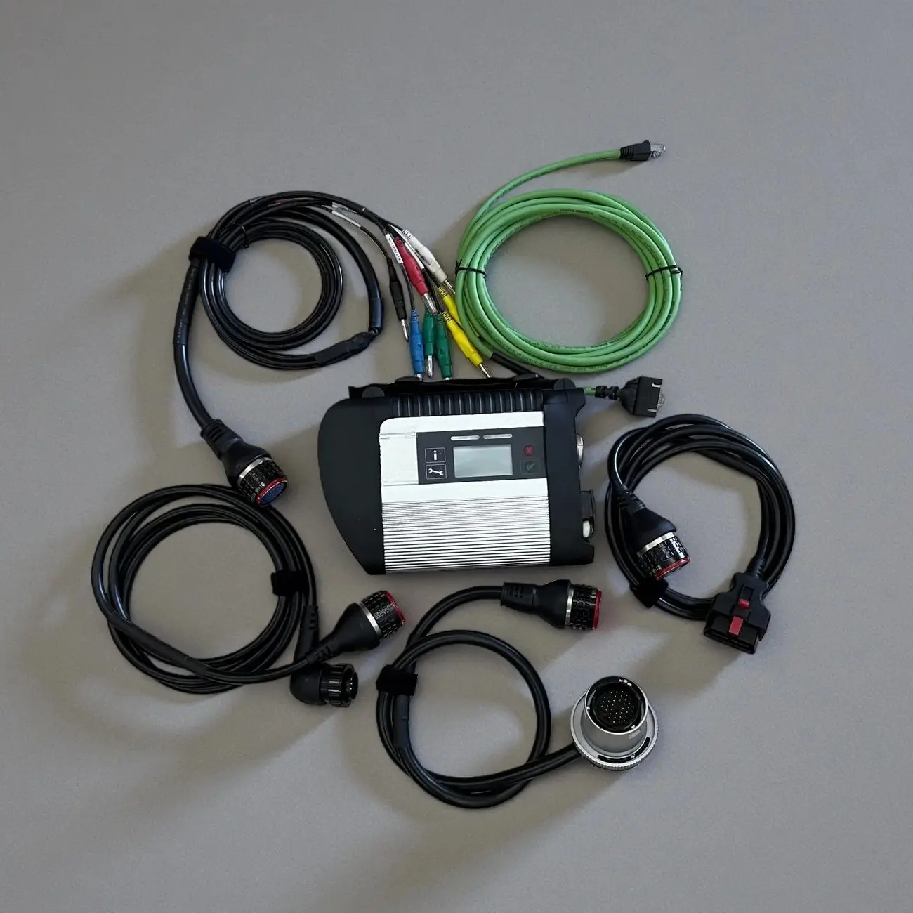 MB Star C4 Multiplexer plus DOIP WIFI SD Connect C4 Auto-Diagnosetools DAS-Diagnose v09.2023 Software SSD für Mercedes Car Image