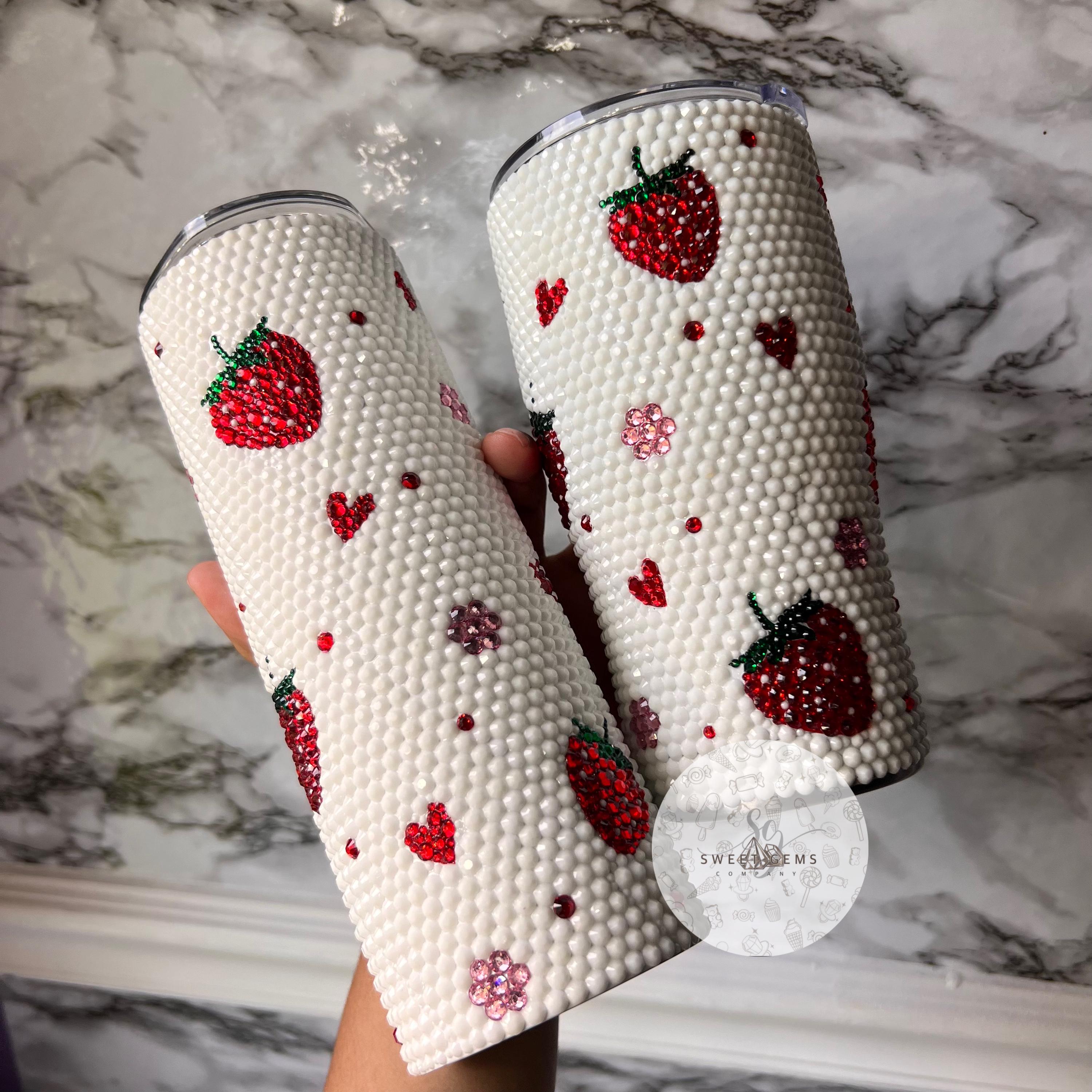 Bicchiere con strass alla fragola, bicchiere personalizzato alla fragola, bicchiere ispirato a Fragolina Dolcecuore, bicchiere scintillante - 20 OZ