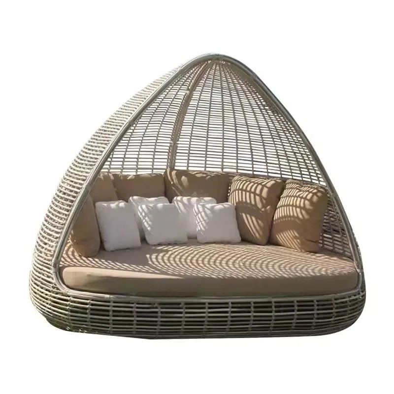 Outdoor Daybed Rattan Pool Sonnenliege Bequeme Gartenmöbel für die Inneneinrichtung