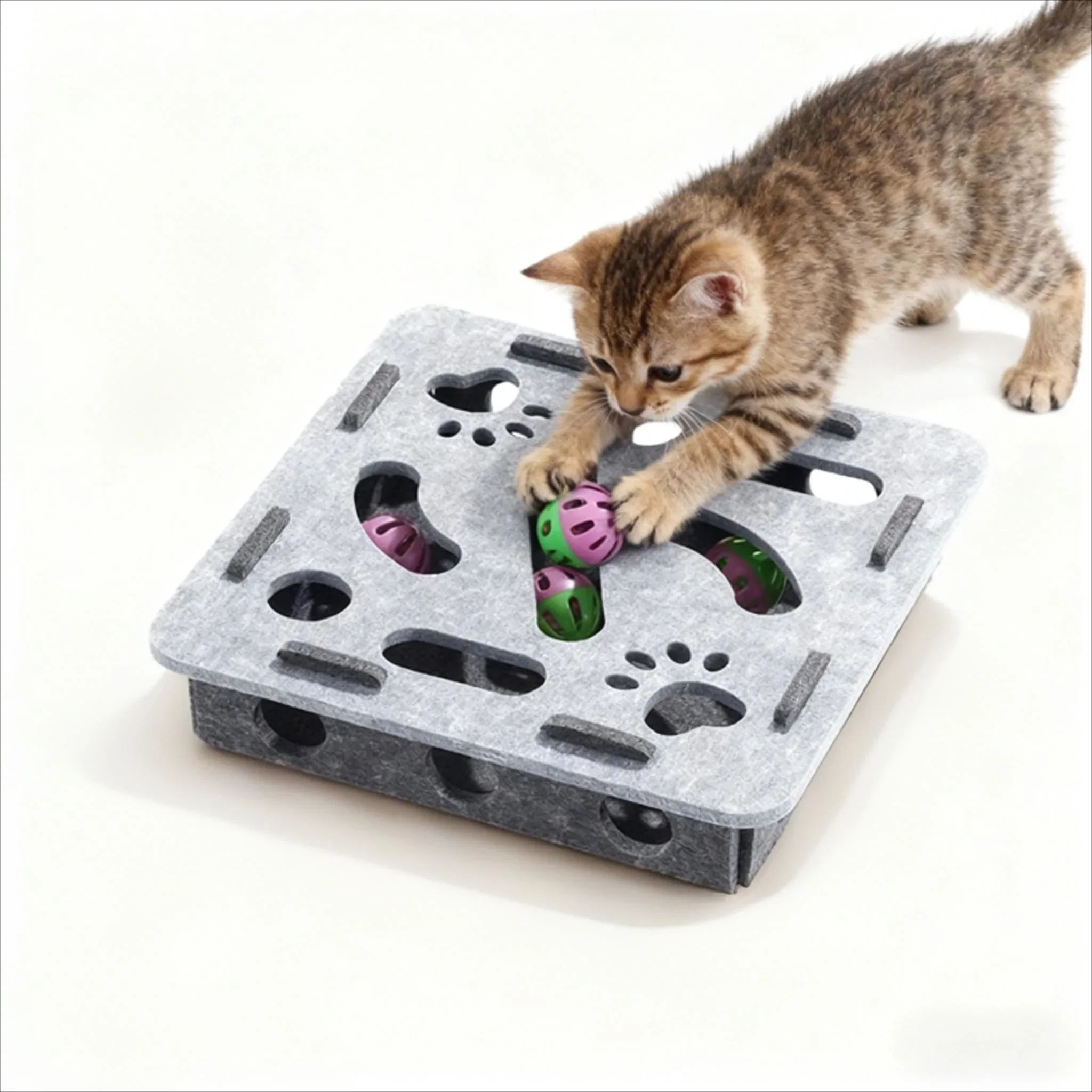 HuntBox Play Lab Indoor Cat Puzzle Toy Felt Exercise Box With Ball For Interactive Play 3 Balls