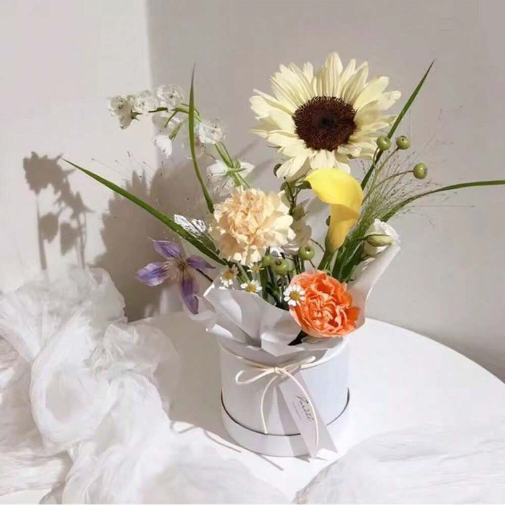 Round Flower Box, Cardboard Gift Boxes For Weddings, Rose Packaging For Valentine's Day Gifts silver