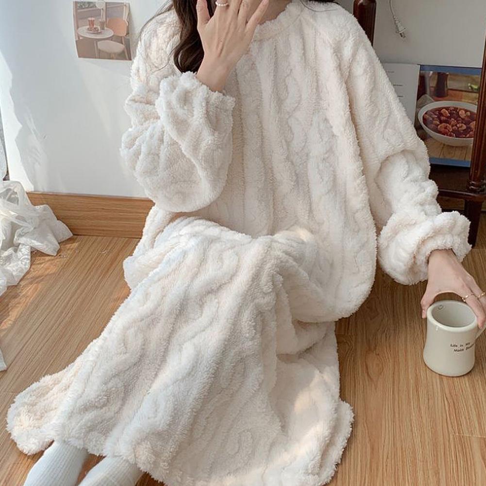 Soft Coral Velvet Warm Winter Nightgown For Women Long Sleeve Flannel Sleepwear a