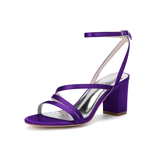 Elfenbeinfarbene, flache Riemchensandalen für Damen zur Hochzeit, minimalistische Brautschuhe mit Knöchelriemen, elegante Schuhe für die Stadthochzeit. Image