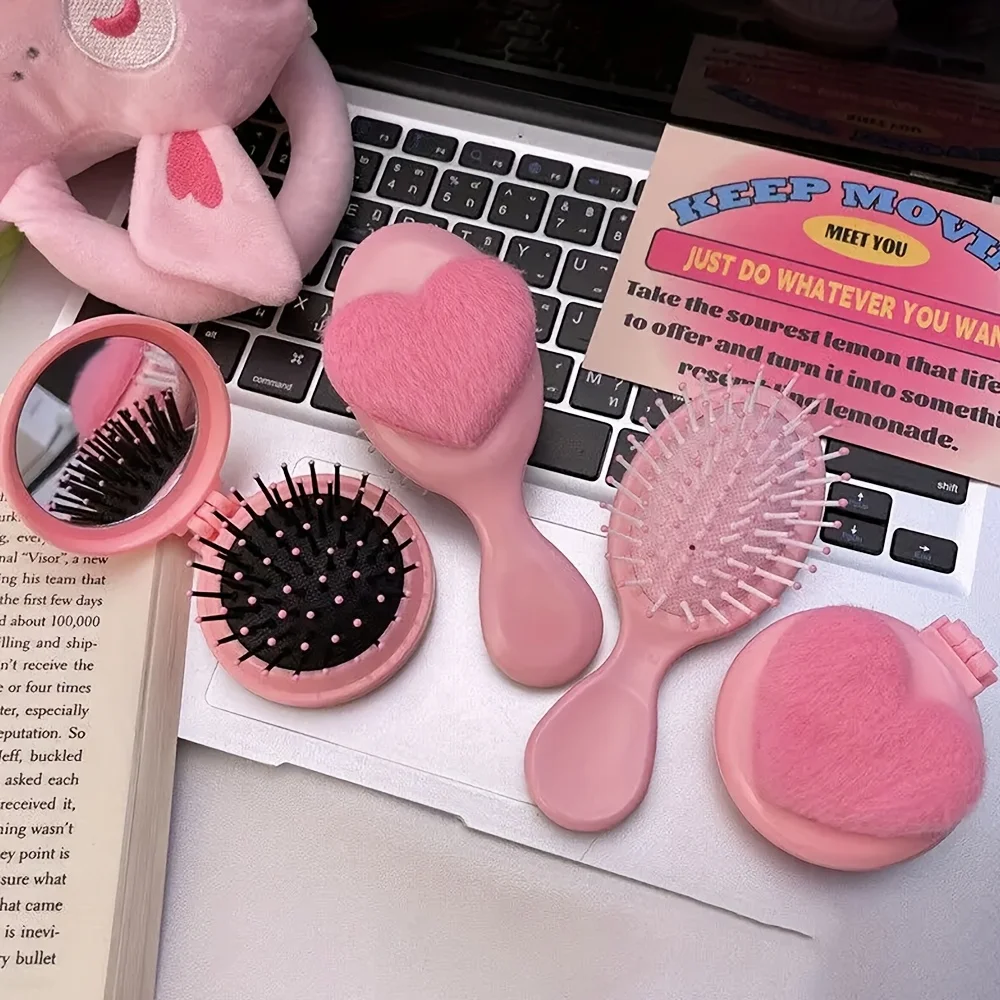 Plüsch-Herz Mini-Haarbürste & Spiegel-Set, tragbar, rosa, niedliches Design, Kopfhautmassage- und Entwirrungswerkzeug für tägliche Anwendungen und Reisen Image
