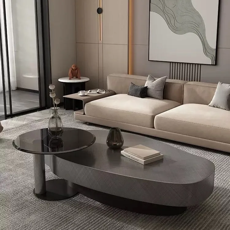 Minimalistischer, leichter Luxus-Couchtisch im Mango-Stil für Internet-Prominenzienscheiben, Wohnzimmer, Edelstahl, unregelmäßige Größenkombination, schlicht Image