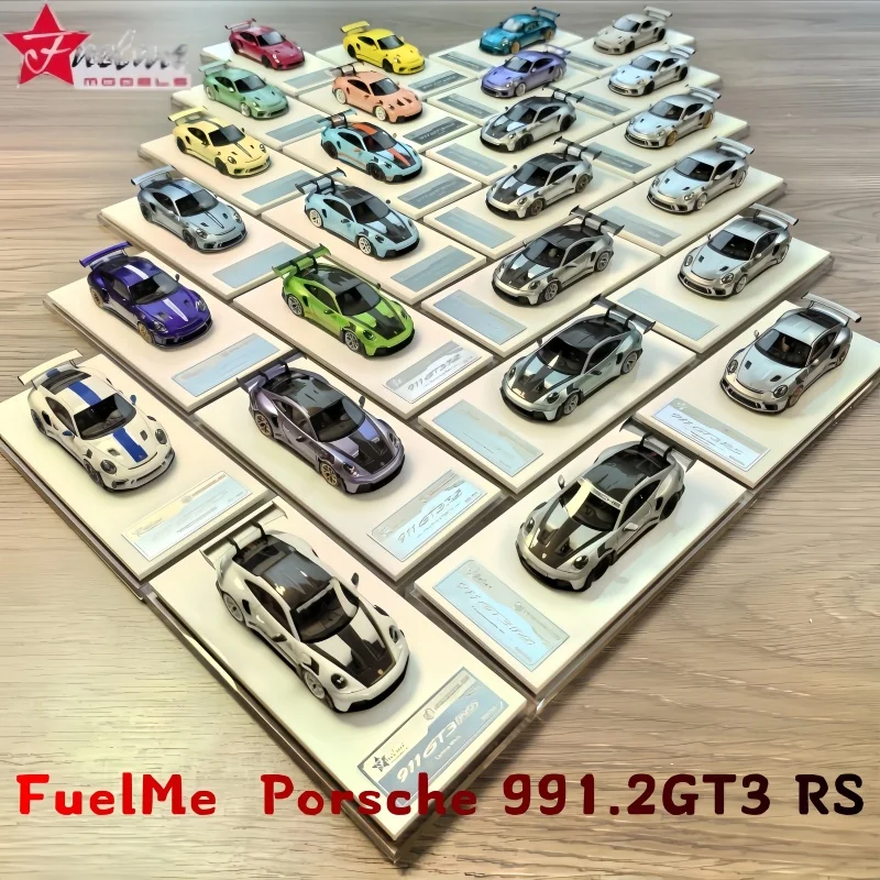 FuelMe 1:64 Schwarz-Weiß-Panda Chef Farbe 991.2GT3 RS Limited Edition Harzsimulationsautomodell, Dekoration für Erwachsene Image