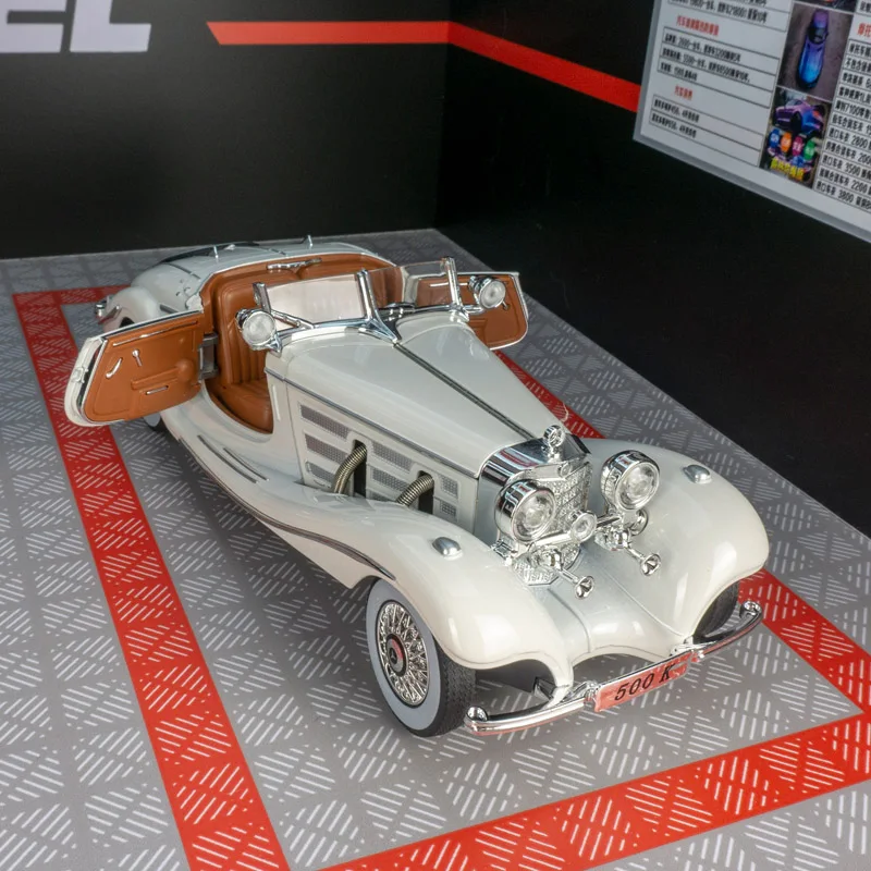 1:24 Mercedes-Benz 500k Retro-Klassiker-Auto-Legierungsmodell, Autotüren und die Fronthaube und die Kofferraumtür kann ebenfalls geöffnet werden Image