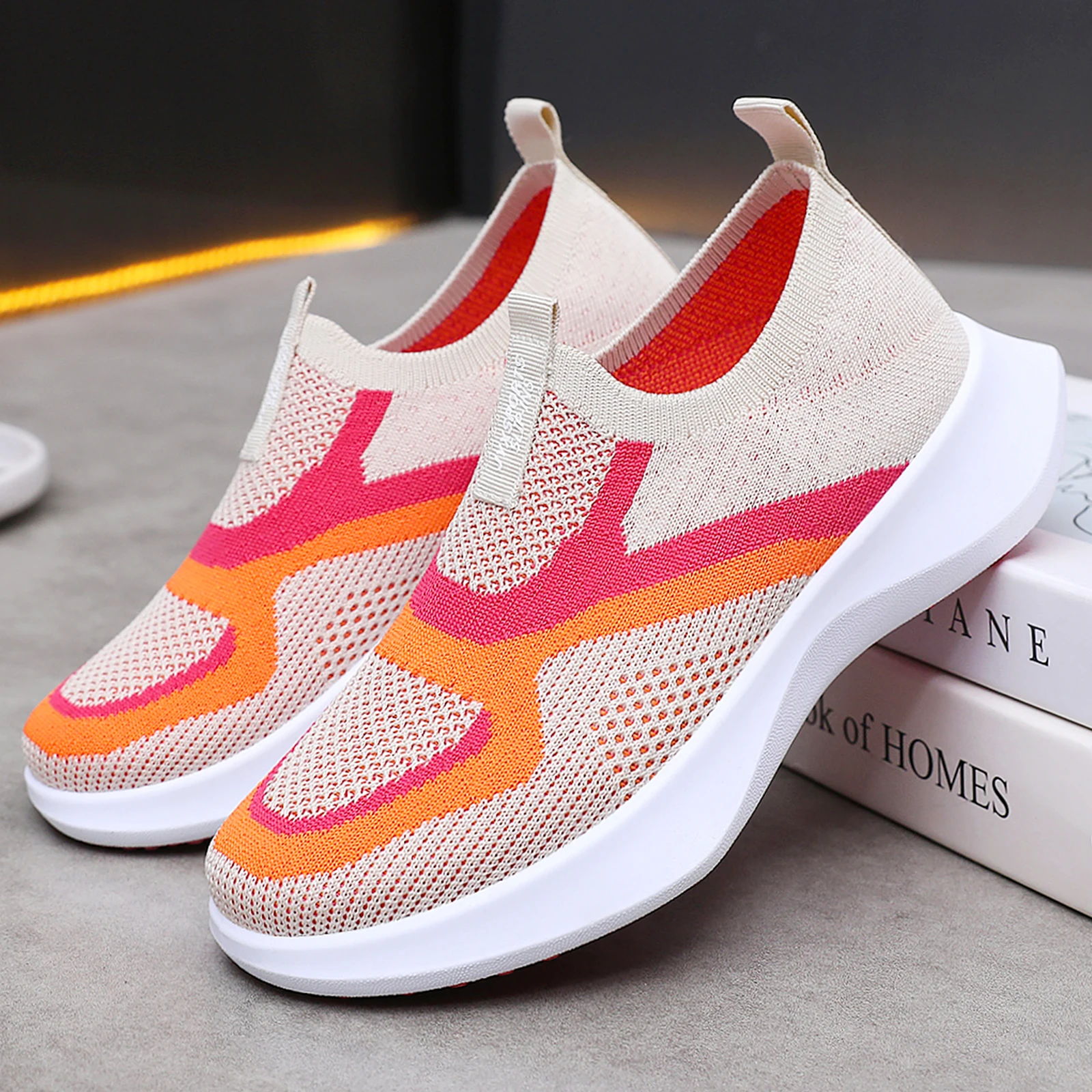 Frühling 2026 neue Damenschuhe, Damen-Freizeitschuhe, atmungsaktiv und bequem, mehrfarbige Damenschuhe, kostenloser Versand