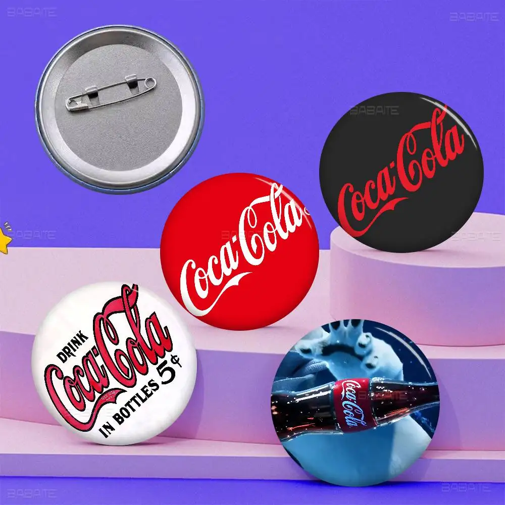 C-Coca C-cola Vintage Logo Runde Anstecknadeln Slogan Kreative Broschen Rucksack Kleidung Dekoration Mode Cartoon Schmuck Geschenke