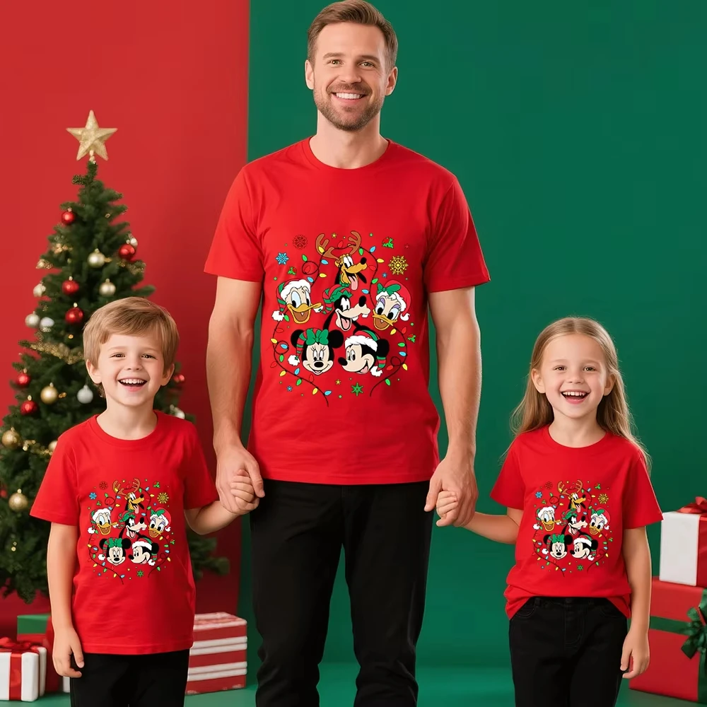 Disney Mickey and Friends Baumwoll-T-Shirts mit Weihnachtsdruck, passende Familien-Outfits für Mama, Papa, Kinder, Urlaubsparty Image