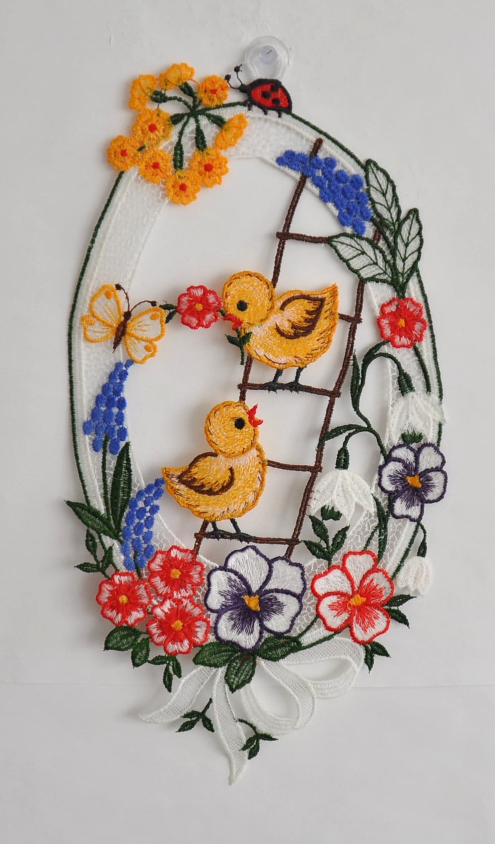 Fensterdekoration STICKEREIEN PLAUEN "Fensterbild Küken auf Leiter", bunt, B:19cm H:36cm T:0,5cm, Polyester, Fensterbilder, Fensterdekoration, Plauener Spitze Image