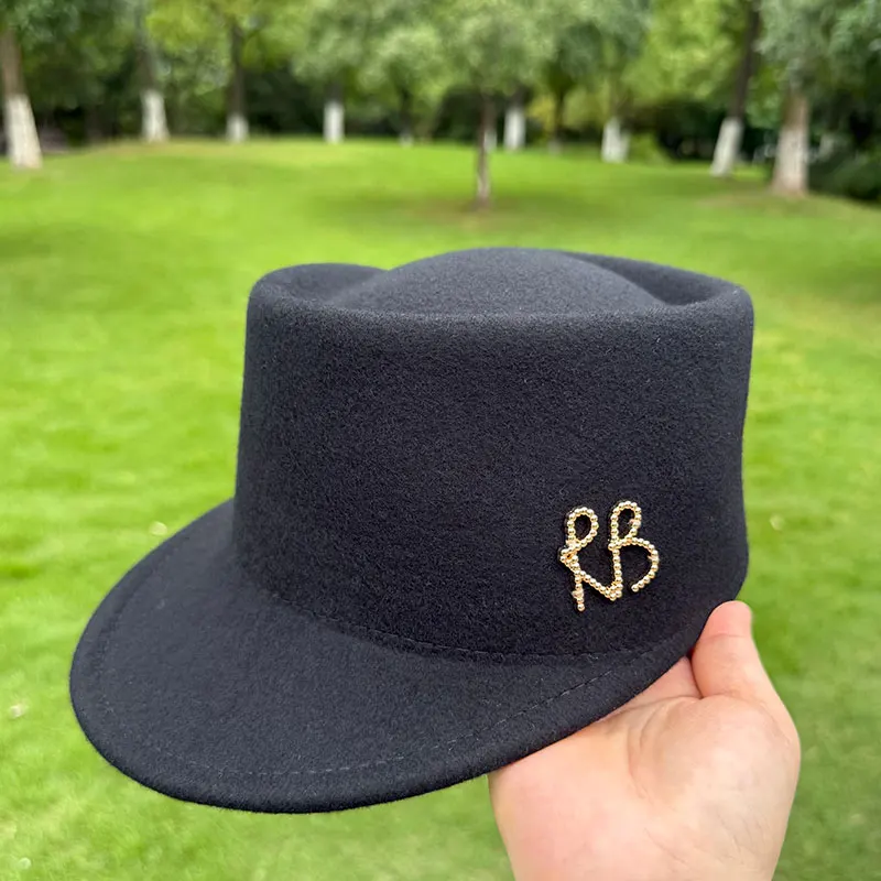 Winter Hohe Qualität Wolle Fedora Hut Frauen Koreanische Flache Top Designer RB Brief Navy Britischen Casual Schwarz Grau Khaki Reit Hut Image