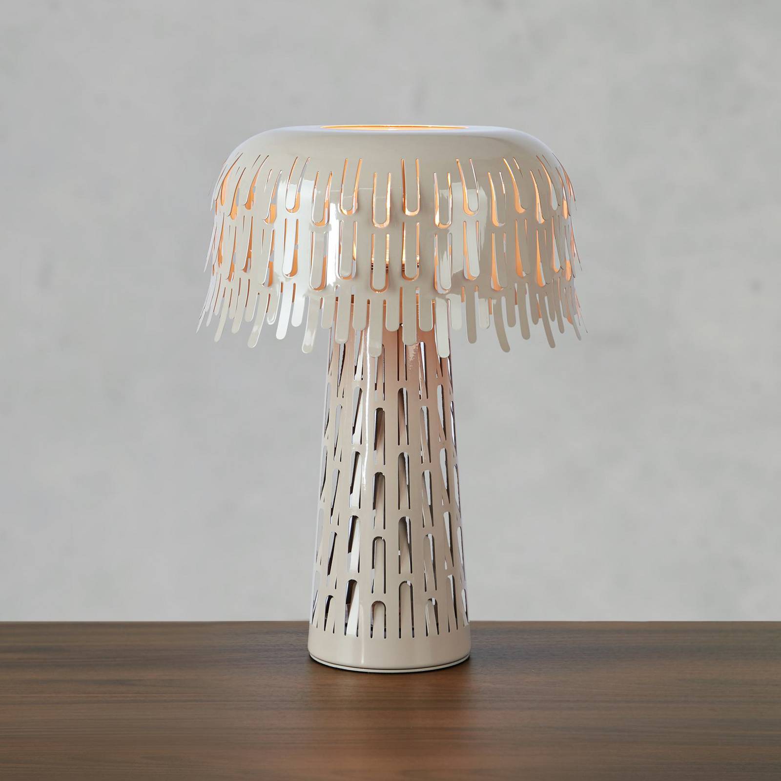 Markslöjd Tischlampe Verbera, alu / grau / zink, für Wohn- / Esszimmer, Metall, Vintage, Tischlampe