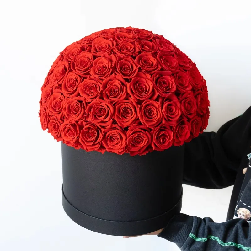 Set Neues Geschenkset Blumenkasten Konservierte Blumenrose Klassische schwarze Super Dome Box Rose Image