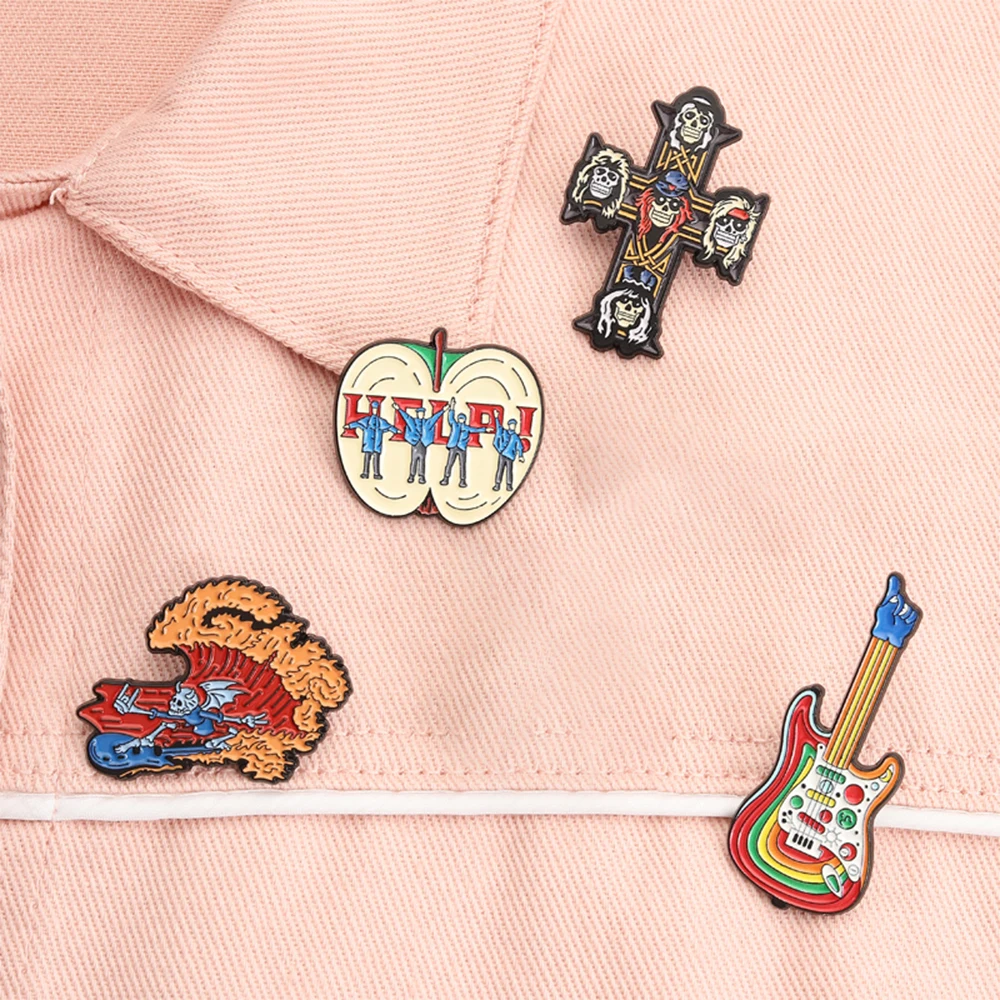 Punk Schädel Kreuz Emaille Pins Dark Rock Element Rock Retro Broschen Revers Rucksack Abzeichen Schmuck Zubehör Geschenke für Freunde