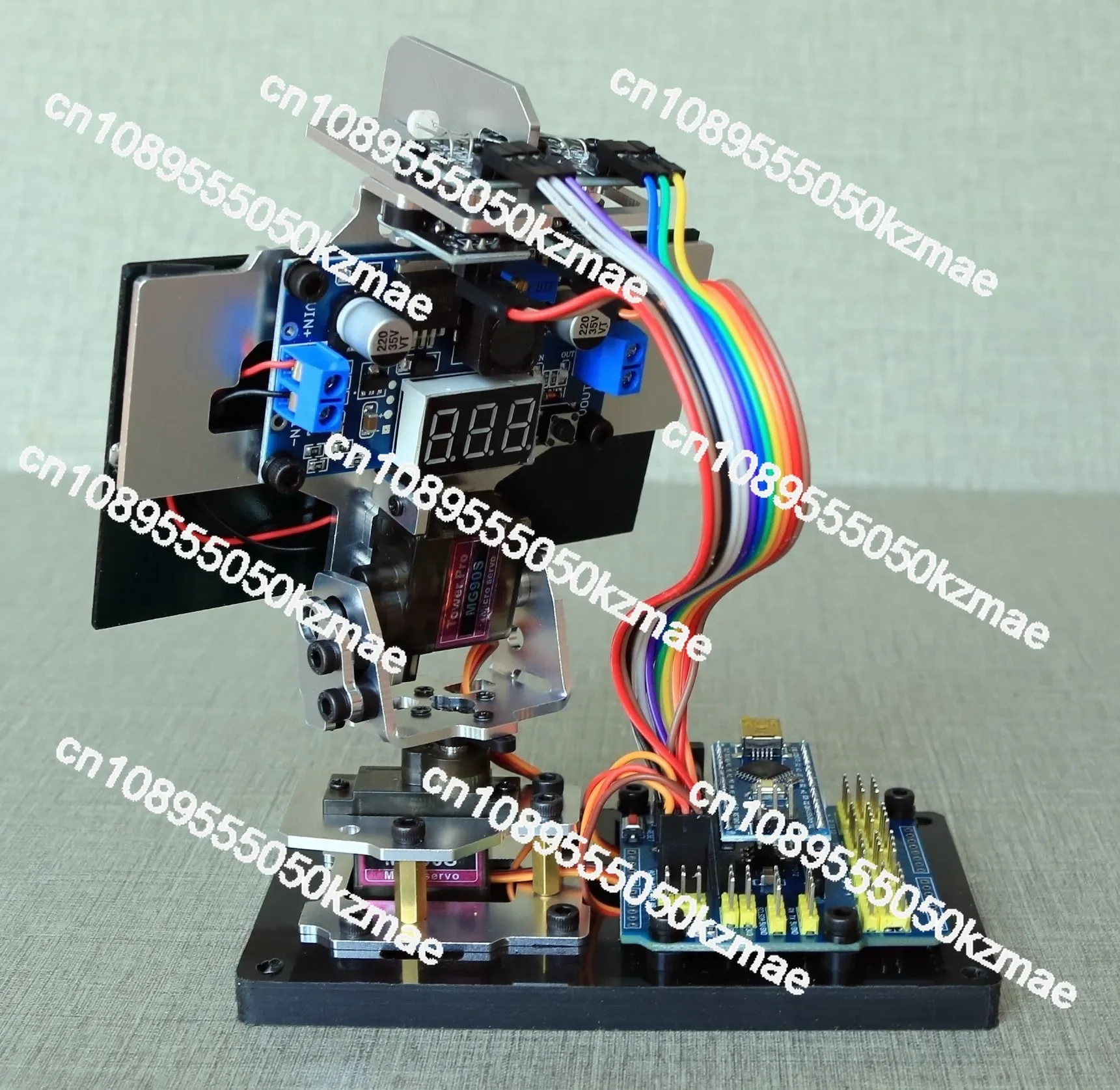Intelligentes Solar-Tracking-Radar | DIY-Stromerzeugungsprojekt für Maker und Bastler Image