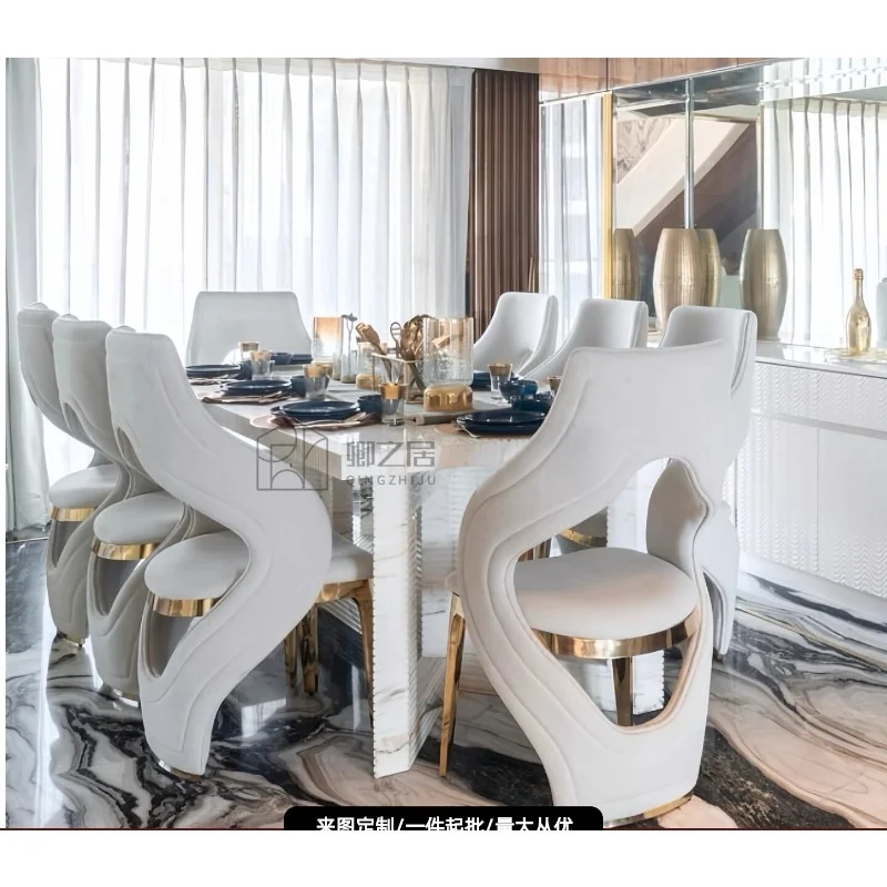 Leichter, luxuriöser High-End-Esszimmerstuhl aus Edelstahl, moderner, einfacher Home-Designer, High-End-Einzelstuhl, Villa-Rückenstuhl Image