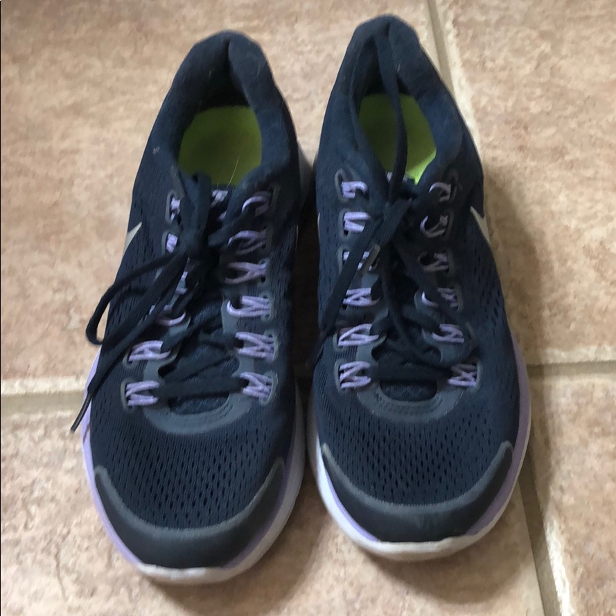 Nike Shoes | Women’s Nike Tennis Shoe 7.5 | Color: Blue/Purple | Size: 8