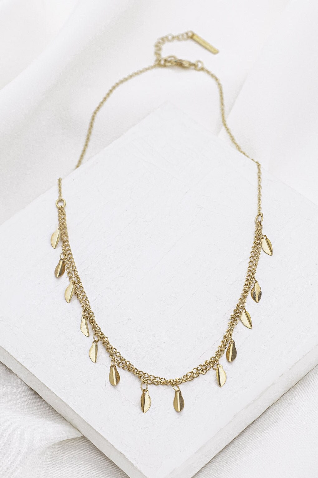 Collana Laliv, Collana con ciondoli a forma di foglia, Collana con ciondoli a forma di foglie, Collana con ciondoli multipli, Ciondoli con ciondoli
