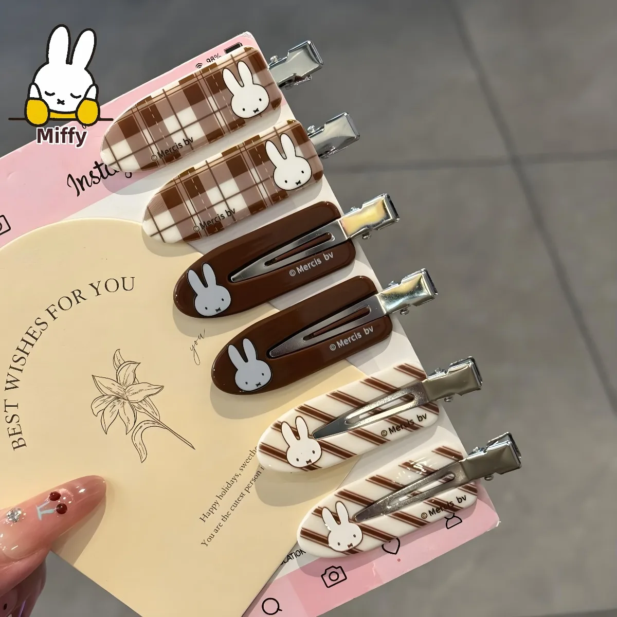 Kawaii Miffy Rabbit Haarspange, kaffeefarben, kariert, Miffy Rabbit, spurloser Clip, süßer und Retro-Mädchen-Cartoon-Pony-Clip Image