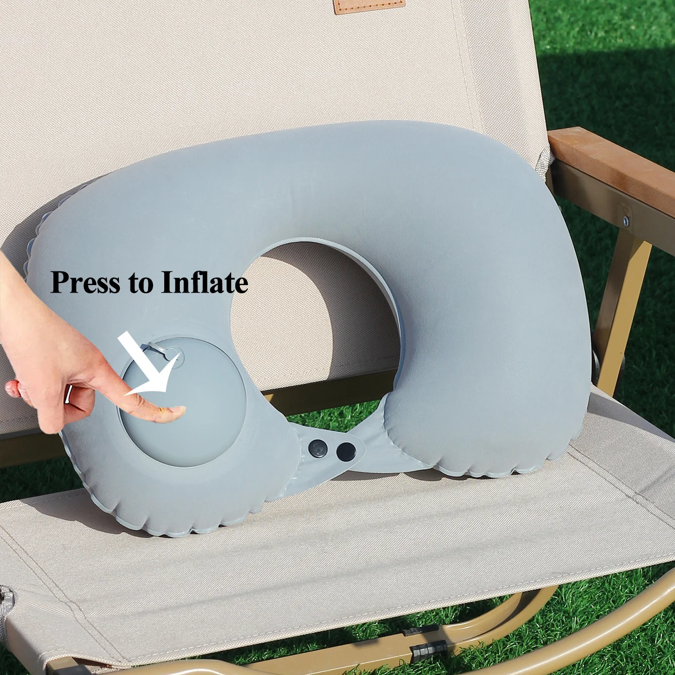1PC aufblasbares U-förmiges Nackenkissen mit automatischer Pumpe, lebendiges faltbares und tragbares Design, ideal für Camping, Reisen und Nickerchen. Image