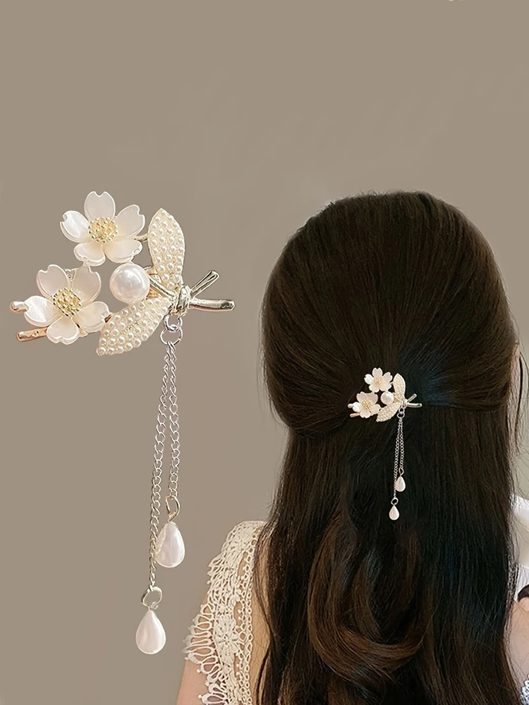 1-teilige Blumen-Haarspange mit Perlen und Quasten: Elegantes Blumendesign, perfekt zum Hinzufügen einer Hauch von Anmut an jede Frisur Image