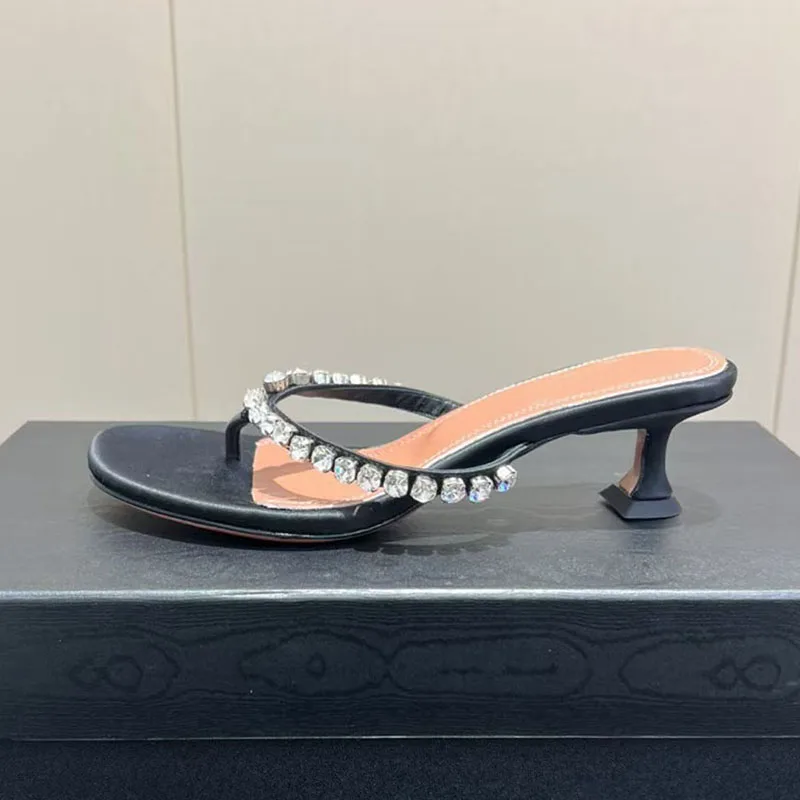 Sexy High Heels Hausschuhe Frauen Luxus Strass Party Schuhe Frauen Flip-Flops Sommer Gleitet Seltsame Stil Heels Sandalen Frau