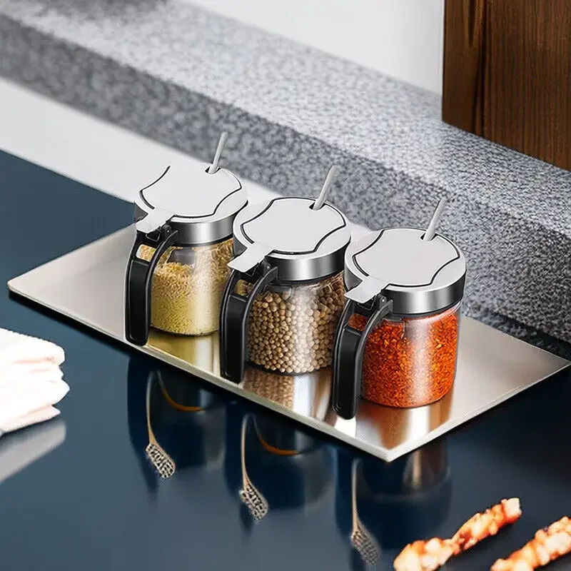 Spices Glass Seasoning Jar With Spoon, Sugar Salt Shaker, Pepper Seasoning Container Spices Glass Seasoning Jar With Spoon, Sugar Salt Shaker, Pepper Seasoning Container