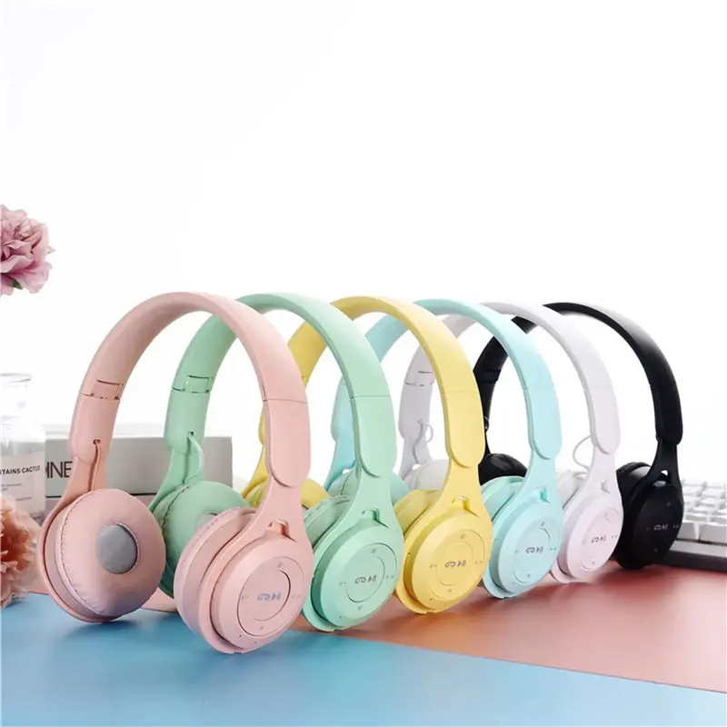 Wireless Bluetooth Gaming Headphones With Microphone & HiFi Bass Sound Insulation pink