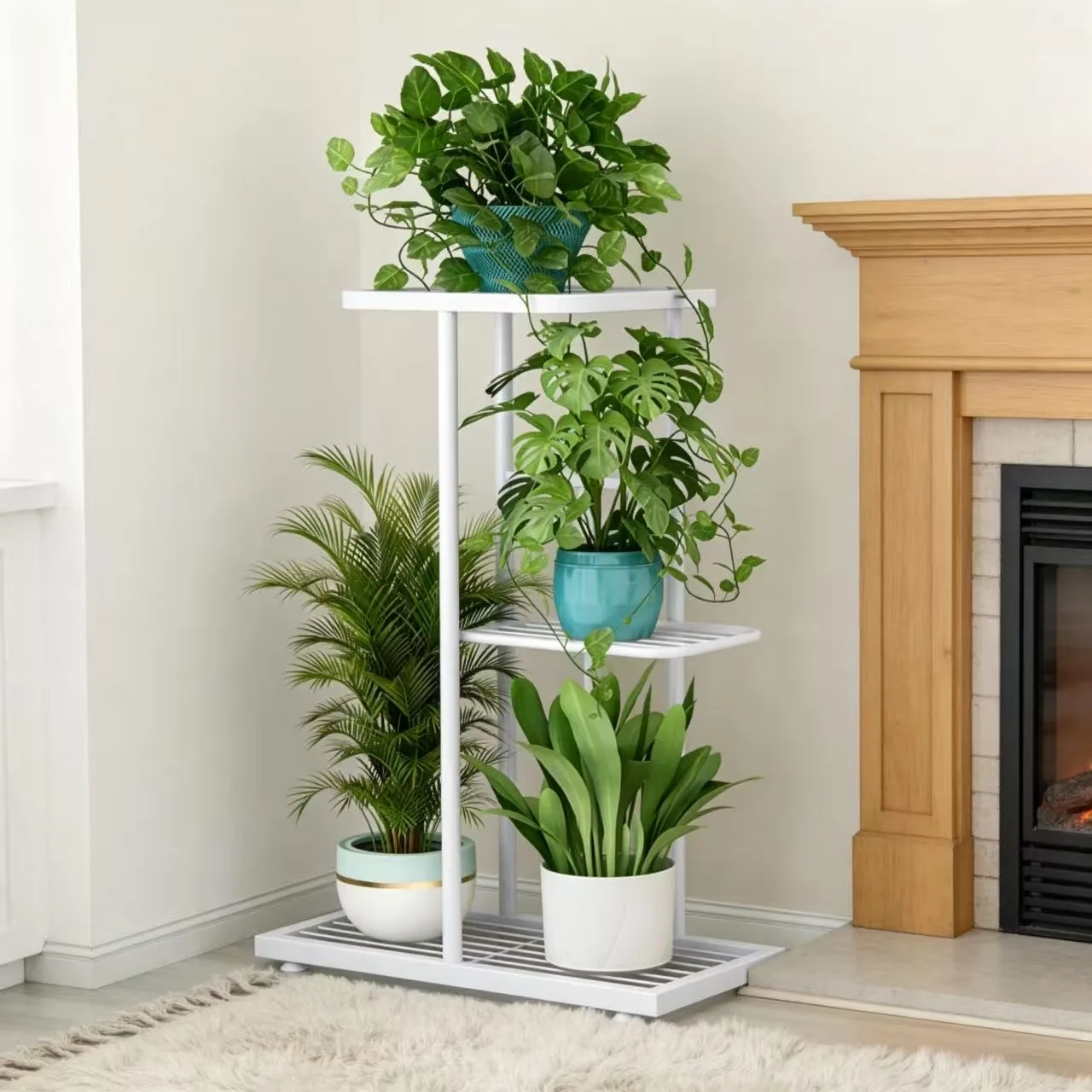 3-stufiger Metall-Pflanzenständer, für 4 Töpfe, platzsparendes Eckregal für Balkon, Wohnzimmer und Garten – Weiß Image