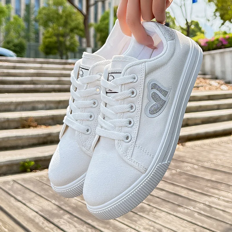 Neue Mode Große Größe Weiße Schuhe Flache Casual Schuhe Vielseitig Weichen Boden Atmungsaktive Komfortable Leinwand Schuhe Zapatos De Mujer