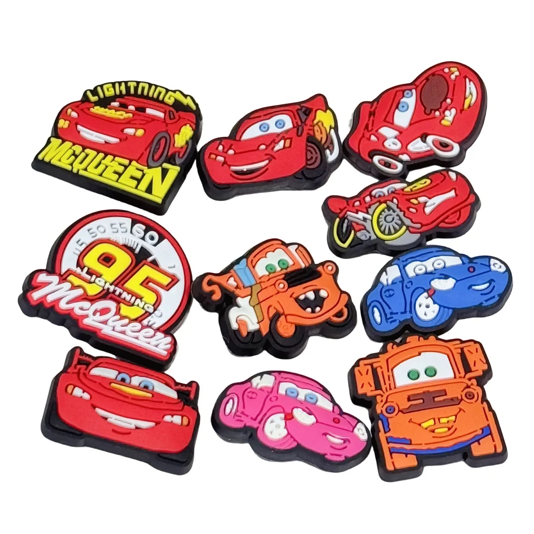 10-100 Stücke Cartoon Autos Lightning McQueen PVC Kind Schuh Schnalle Charms Clog DIY Armband Sandalen Schuhe Dekoration Party geschenk