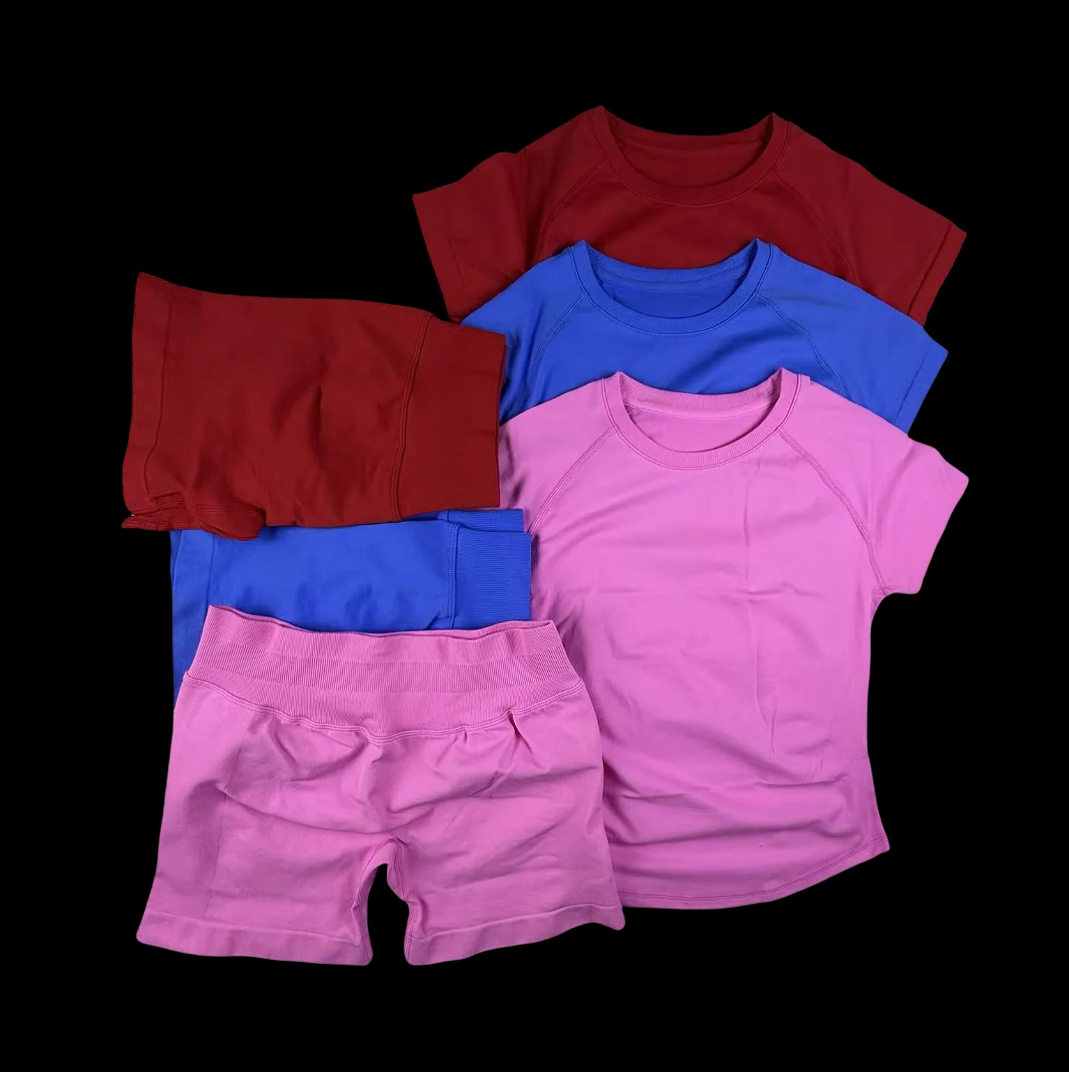 Ensemble de sport 2 pièces : Haut de yoga sans couture à manches courtes et short de sport pour femme, idéal pour l'entraînement, la course et la gym