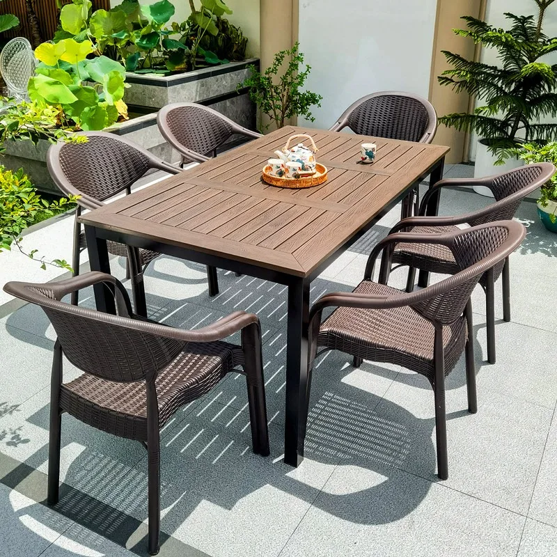 Gartenmöbel-Set aus Kunststoff in Rattan-Optik für den Außenbereich, Terrassenstühle und -tische, Kombination für Freiluft-Villen, Outdoor-Freizeit
