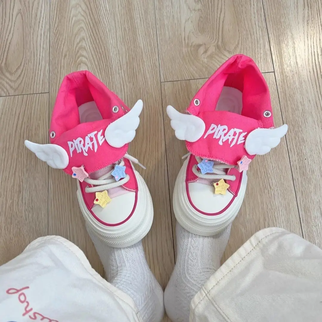 2026 Hello Kitty Flügel-Dekor Plateau-Sneaker für Mädchen, Niedliche Dicksohlige Kawaii Leinenschuhe, Modische Sommer-Headboard-Schuhe