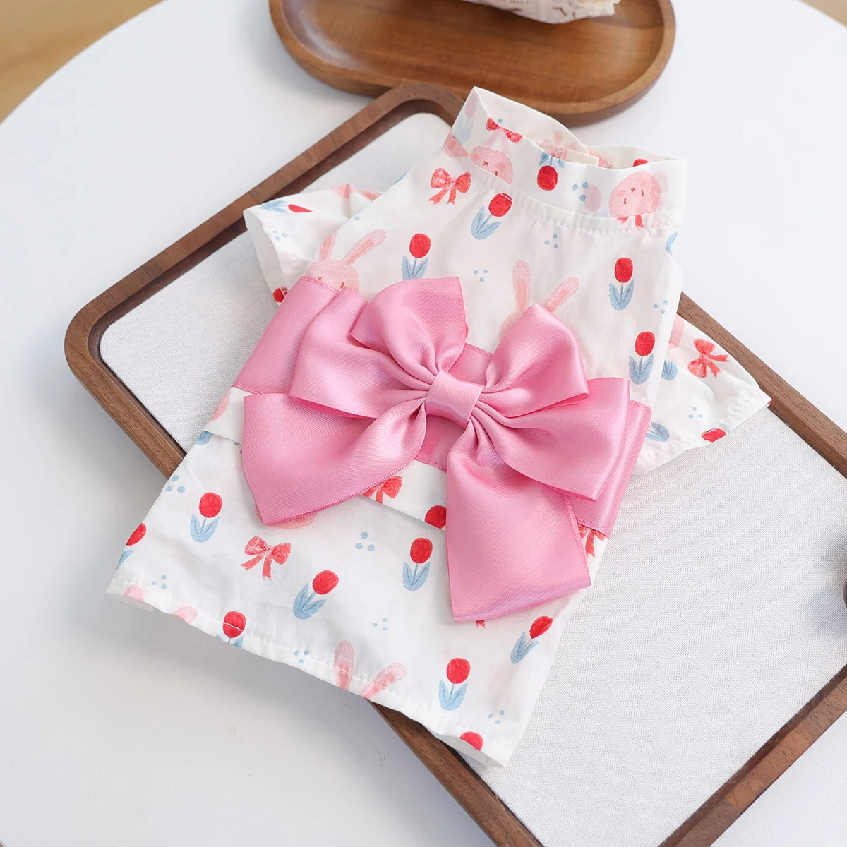 Haustierkleidung für Katzen und Hunde: Feuerwerk-Party-Bademantel – Rosa Schleifenkleid im japanischen Stil mit offenen Knöpfen, geeignet für kleine Haustiere Image