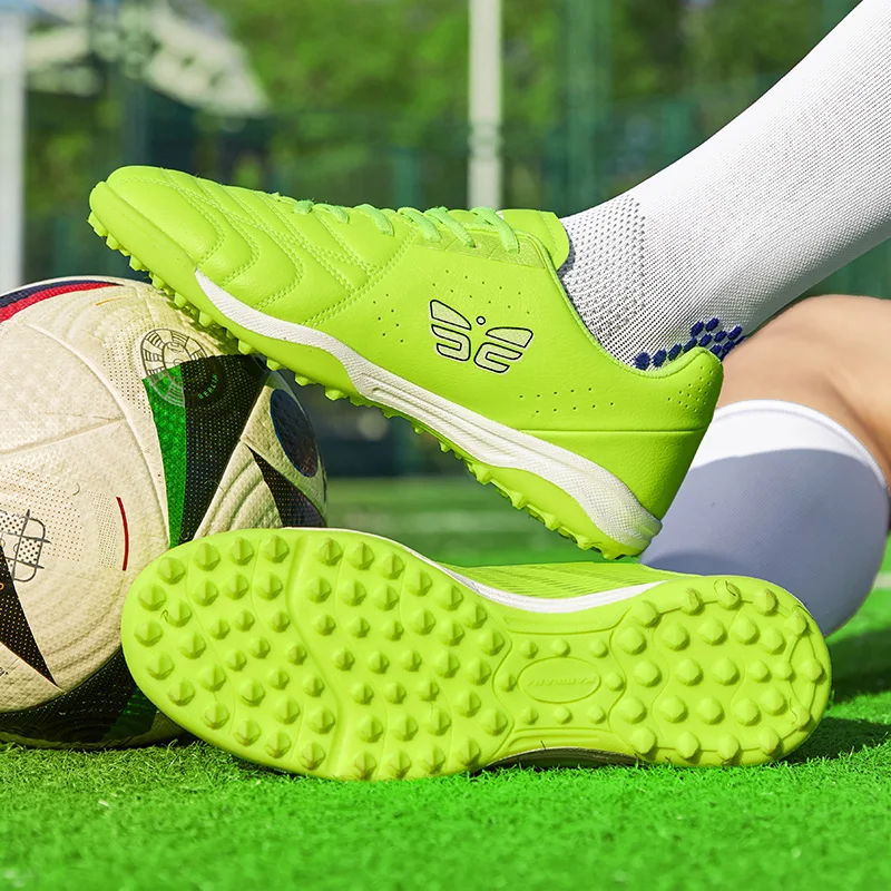 Neue Herren Fußballschuhe Stollenschuhe Unisex Sneakers Bestseller Ultraleichte Hochwertige Professionelle Fußballstiefel TF/FG Erwachsene Rasen Image