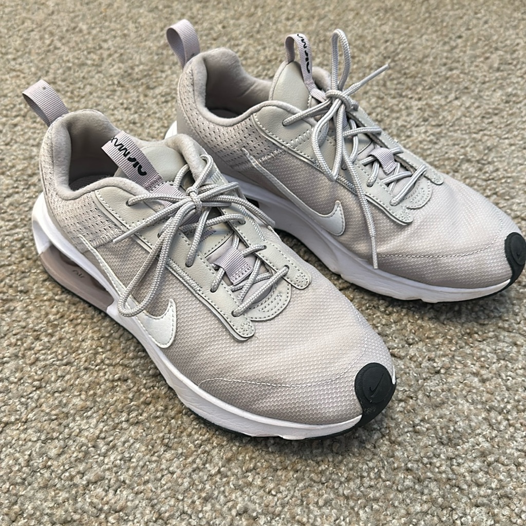 Nike Shoes | Gray Nike Tennis Shoes | Color: Gray | Size: 8.5