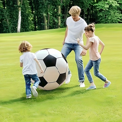 Großer aufblasbarer Fußball – extra groß, aus dickem, strapazierfähigem PVC, tragbar für Strand und Pool Wasserspielzeug, lustiger aufblasbarer Ball für draußen – perfekt für sommerliche Image