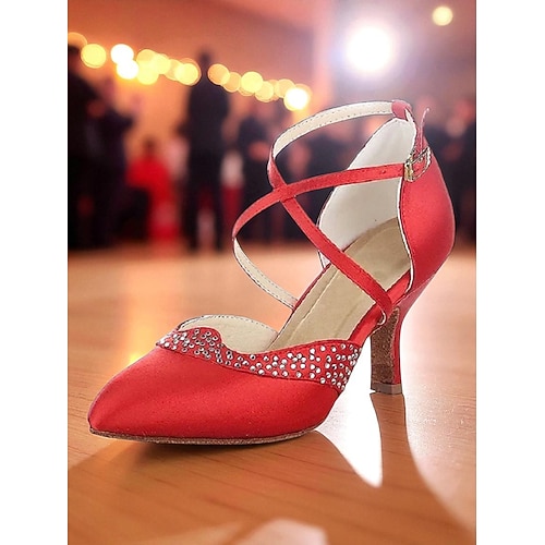Rote Satin-Ballsaal-Tanzschuhe für Damen – Pumps mit geschlossener Spitze, gekreuzten Riemen und hohem Absatz und Strass-Detail für die Gatsby-Party professionelle Tanzparty Image