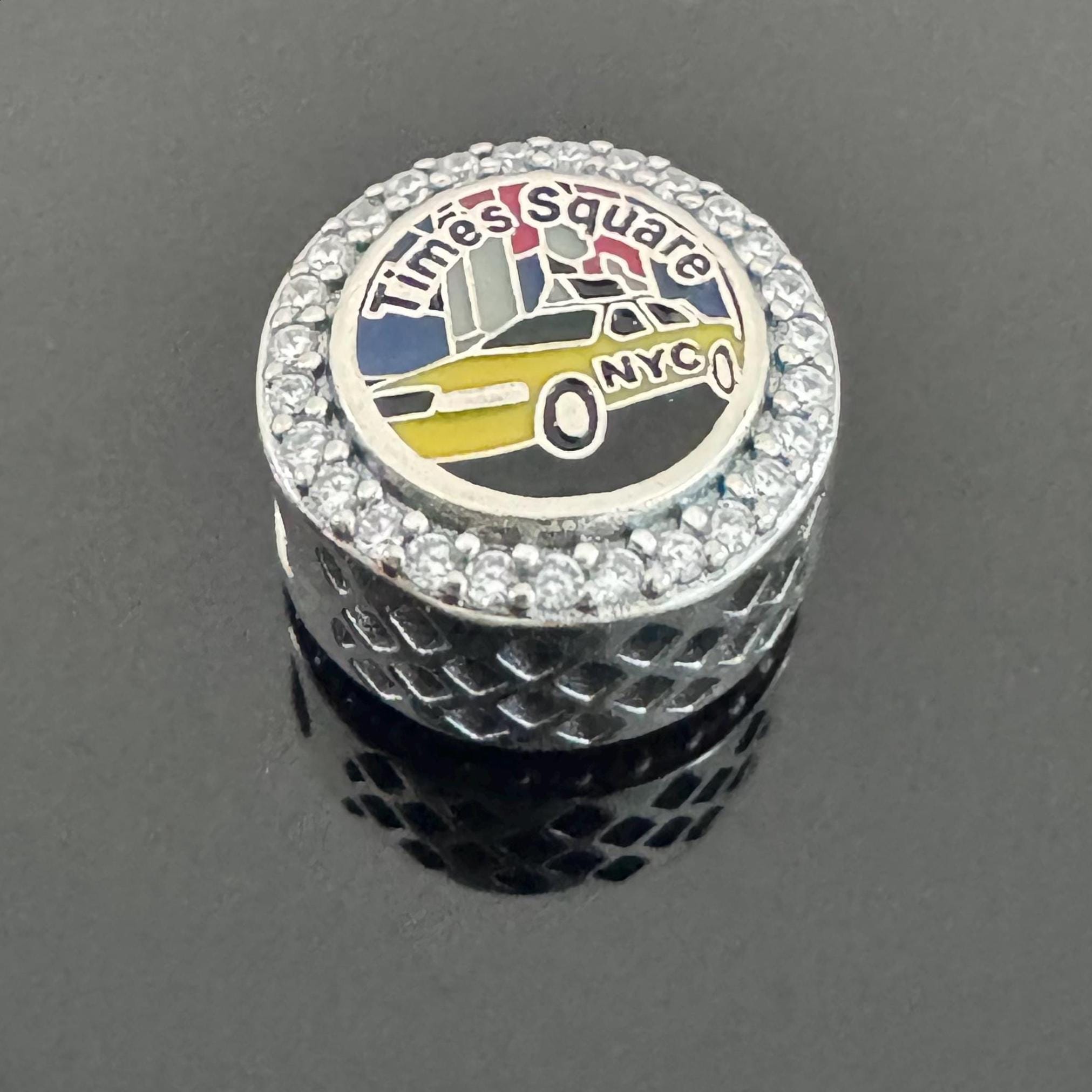Ein echter Pandora Charm|Pandora Times Square Bead Charm|Reise Charm für Pandora Armband|Echt Pandora Charm für Damen|Mit Pandora Geschenkbox