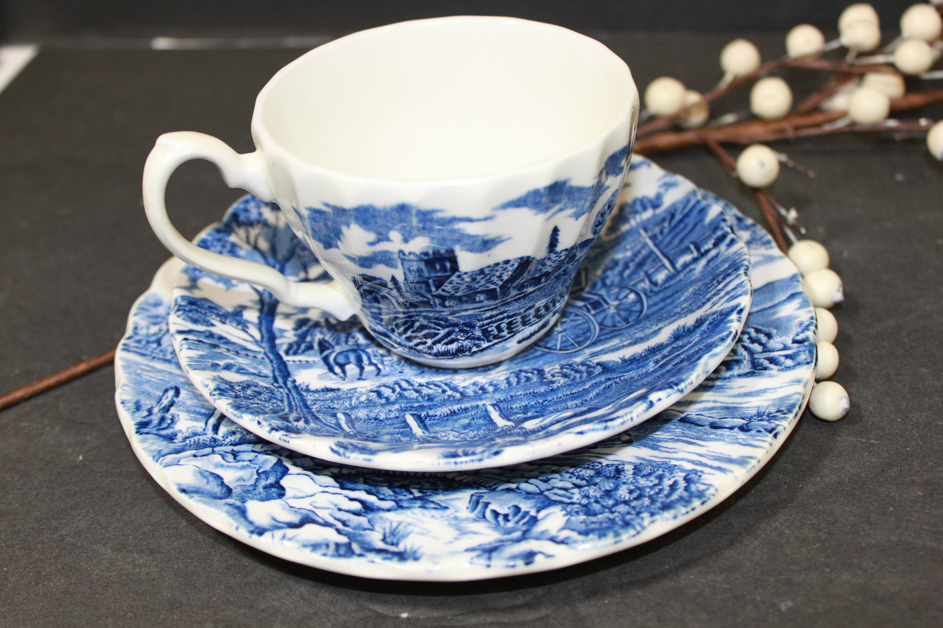 "Trio vintage Myott \"Royal Mail\" con tazza da tè, piattino e piatto / Trio inglese, Trio in ceramica blu, Tazza da tè blu, Tazza da tè vintage, Trio pe"