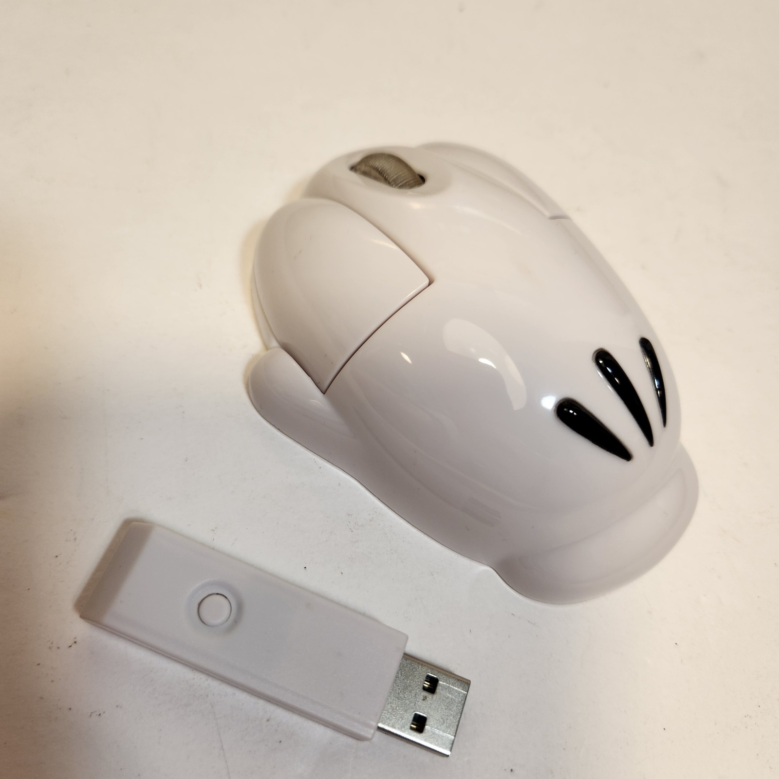 Disney Computers, Laptops & Parts | Disney Mickey Mouse Glove Wireless Optical Computer Mouse White Tested Rare Usb | Color: Black/White | Size: Os