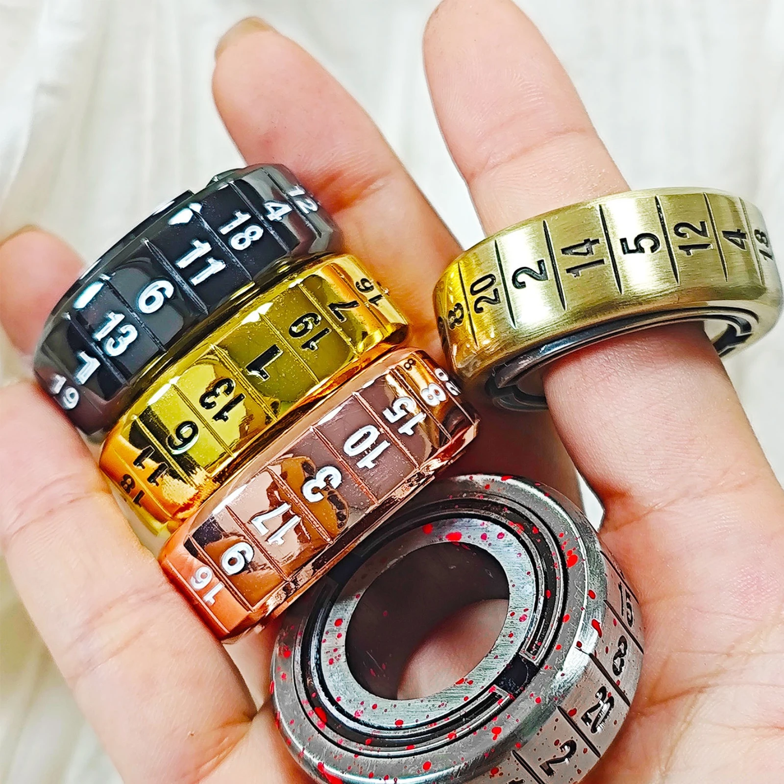 D20 Spinning-Ring-Würfel: Polyeder-Gyro-Würfel für Dungeons & Dragons, Stressabbau, D20-Ring-RPG-COC-Würfel, Tischspielwürfel Image