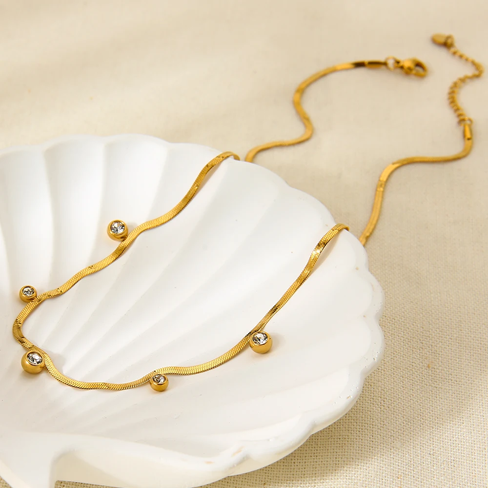 Gioielli minimalisti placcato oro 18K in acciaio inox a spina di pesce catena di serpente rotonda zircone cubico girocollo collana per donna