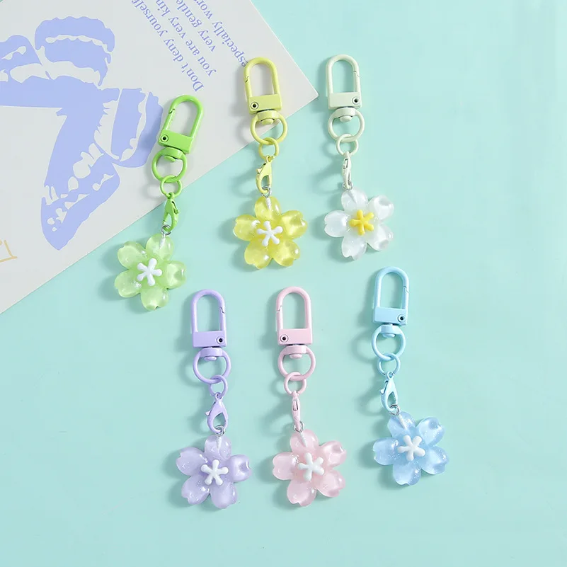 Portachiavi Macaron Colorato Sakura all'Ingrosso Ciondolo Floreale in Acrilico Carino per Donne e Ragazze Charm per Borse Portachiavi per Auto Accessori di Moda