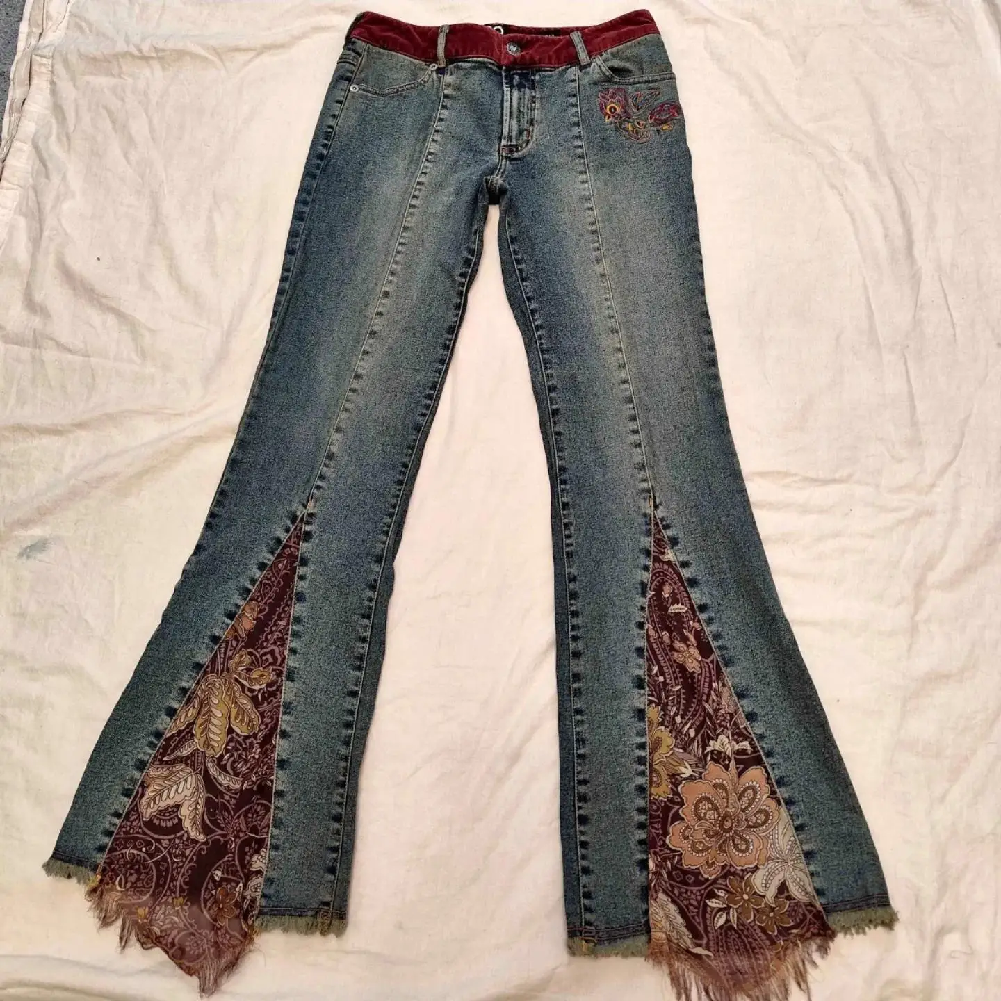 Retro-Hosen mit Patchwork-Design ​ ​ High-Waist Slim Jeans für Damen Y2K Harajuku Street Hip-Hop Bestickte Ausgefranste Casual Schlaghose